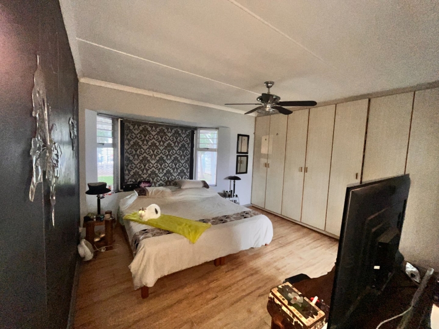 4 Bedroom Property for Sale in Noorsekloof Eastern Cape